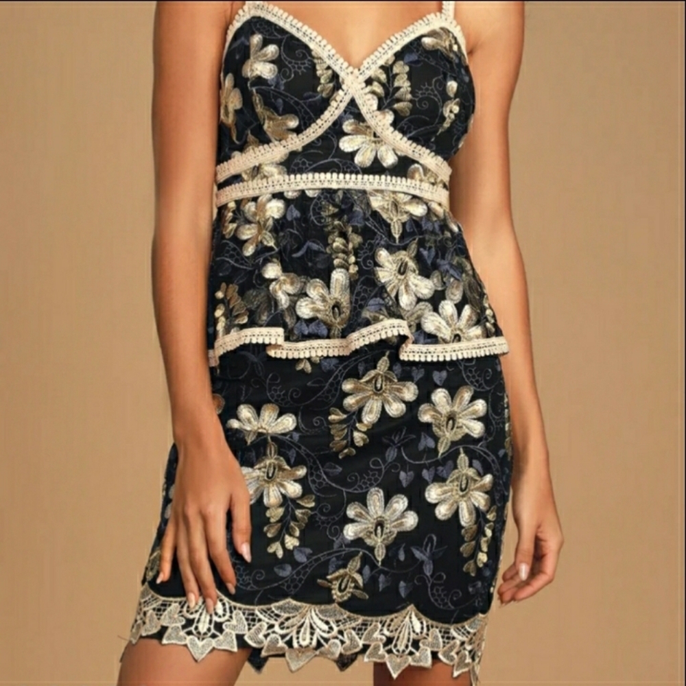 Lulu's Navy Blue & Gold Floral Lace Midi Dress NWT!